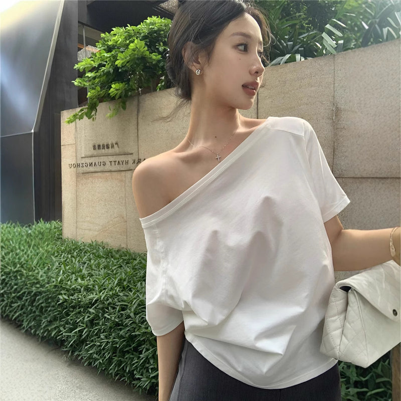 Off-Shoulder Oversized T-Shirt - Casual Solid Color Irregular Hem Short Sleeve Top