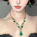 Western Statement Necklace Earrings Set Women Green Gem Clavicle Chain Premium Gown Banquet Choker Light Luxury Necklace