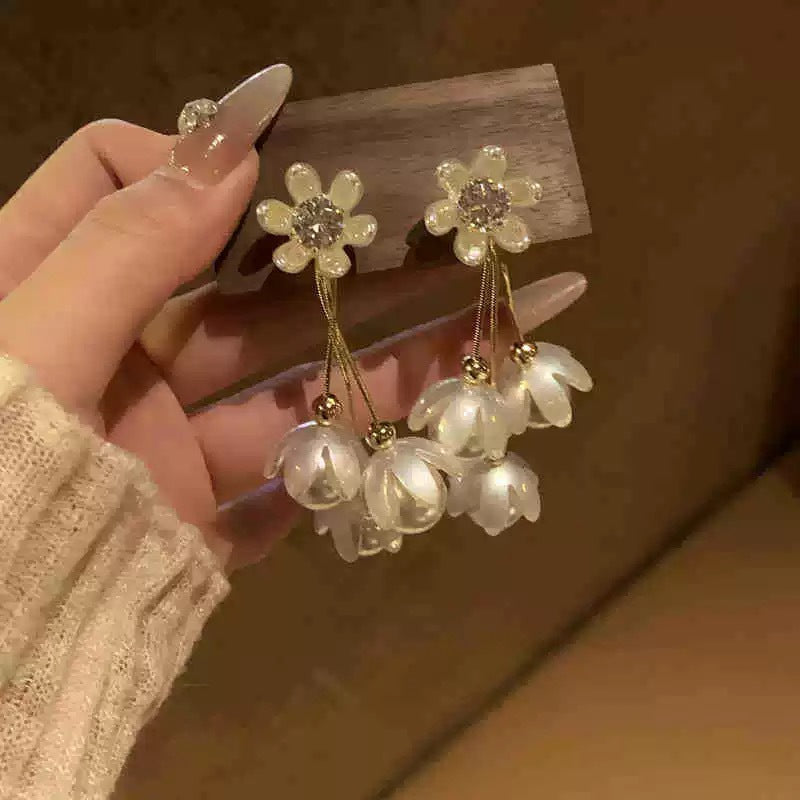 Flower Teardrop Pearl Tassel Stud Earrings - view 3