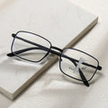 Anti-Blue Full-Frame Reading Glasses Men Auto Change Focus Progressive Distance-Near Dual Presbyopia Glasses Spring Temple