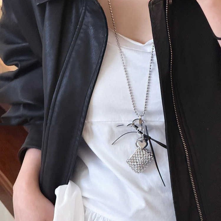 Y2K Starfish and Flower Statement Necklace - view 4