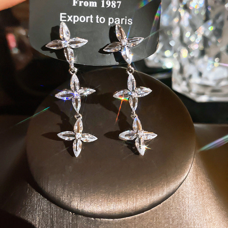 Rhinestone Flower Pearl Statement Earrings - view 7