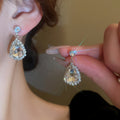 Glacier Aurora ~ Rhinestone Super Sparkle Teardrop Stud Earring Necklace Set Banquet Ambient Feel Choker Versatile Heavy-Duty Necklace