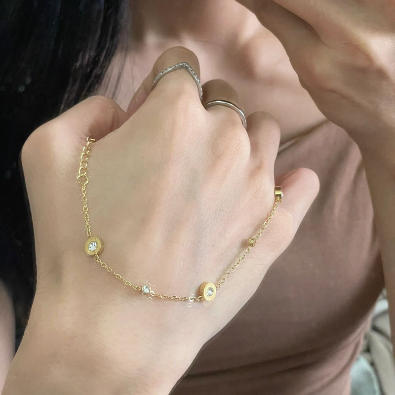 通体钛钢 电镀18K金镶锆罗马闪耀气质链条手链女轻奢网红时尚手饰