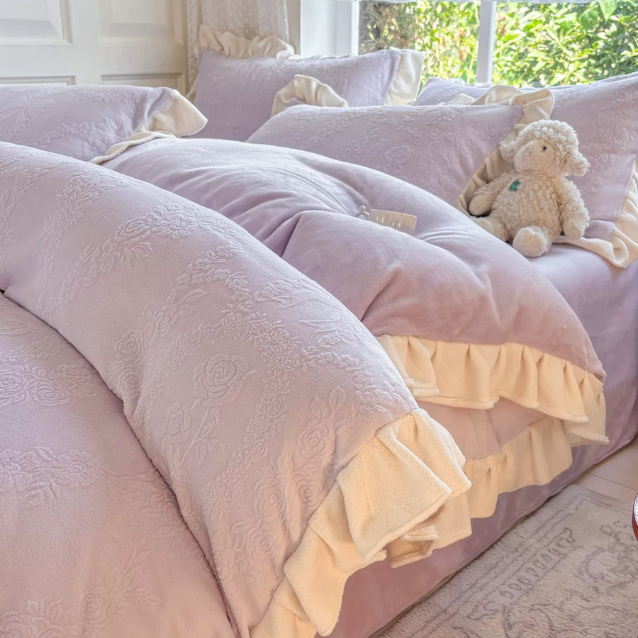 Vine Shadow Pink Milk Fleece 4-Piece Bedding Set with Lace Trim - view 5