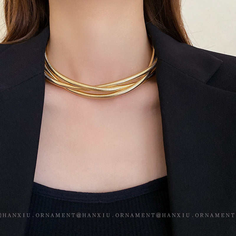 Twisted Geometric Metal Pendant Necklace - view 2