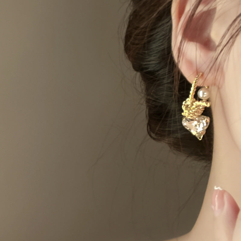 Vintage Twisted C-Shaped Pearl Stud Earrings - view 4