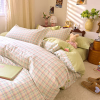 Rainbow Milk Cream / 0.9m Bed - 3-Piece Flat Sheet - Fits 150x200cm Duvet