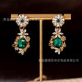 Western New Vintage Accessory Height Stock Light Luxury Necklace Set Heavy-Duty Elegant Rhinestone Green Stud Earring Necklace Set