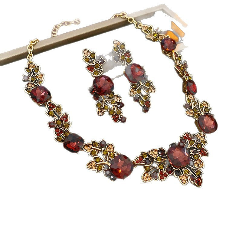 Vintage Floral Pearl Necklace and Stud Earring Set - view 5