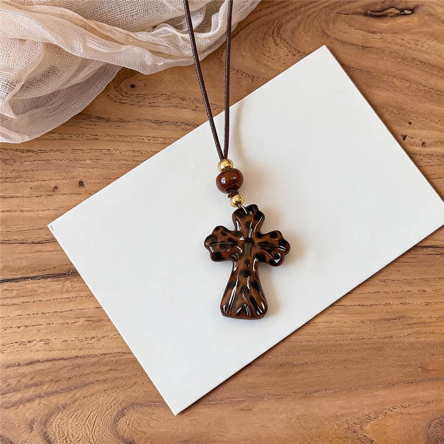 Rhinestone Leopard Cat Pendant Necklace – Vintage Autumn Style - view 9