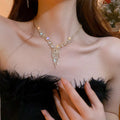 Western Imperial Breeze Rhinestone Geometric Fringe Stud Earring Necklace Set Fashionable Clavicle Chain Light Luxury Premium Necklace Women