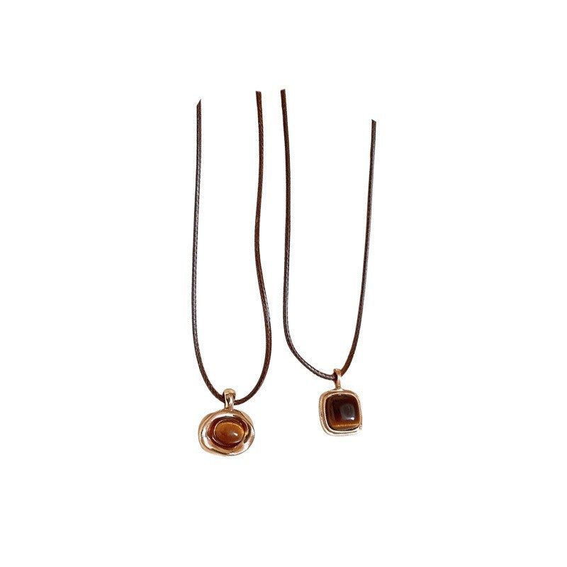 Vintage Brown Tiger's Eye Round Necklace - view 5