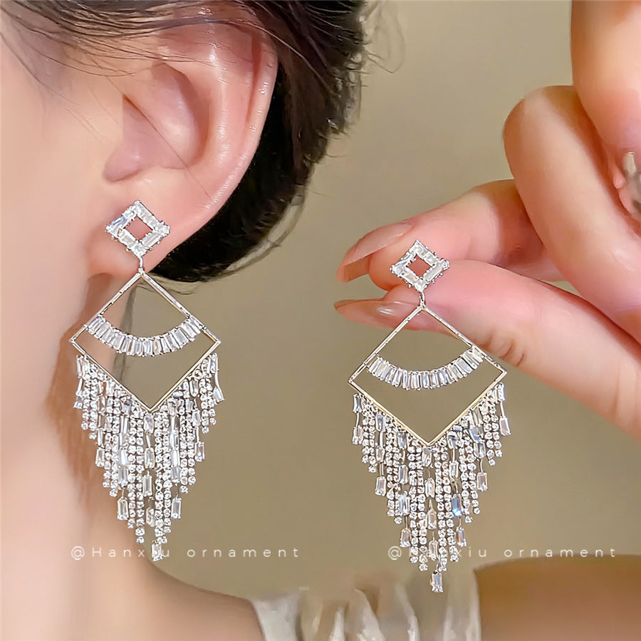 Sparkling Zircon Geometric Tassel Stud Earrings - view 3