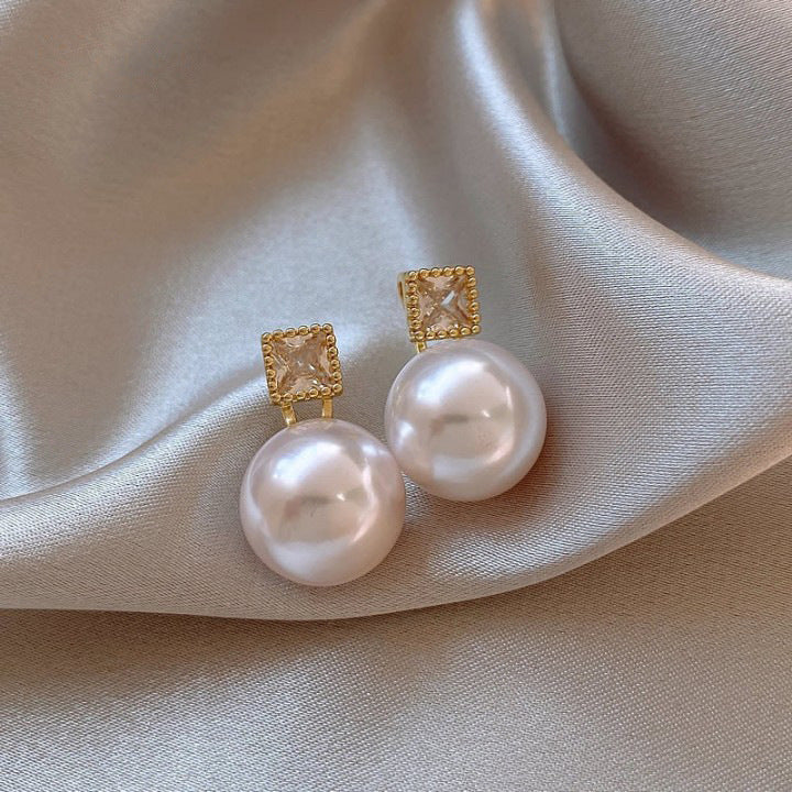 Zircon Heart and Pearl Geometric Stud Earrings – French Vintage Style - view 11