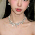 French Retro Bride Crystal Teardrop Fringe Necklace Earrings Set Premium Knot Wedding Dress Accessory Item Elegant