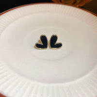 1#银针- 黑色爱心耳环