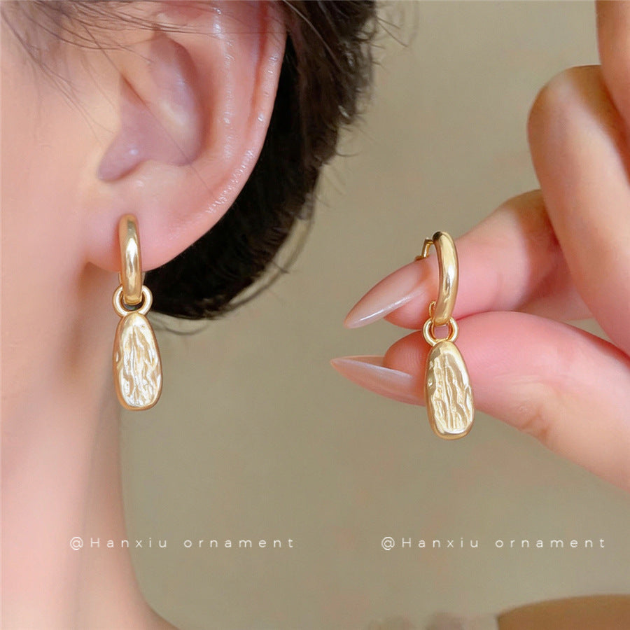 Minimalist Matte Oval Clip-On Earrings - view 3