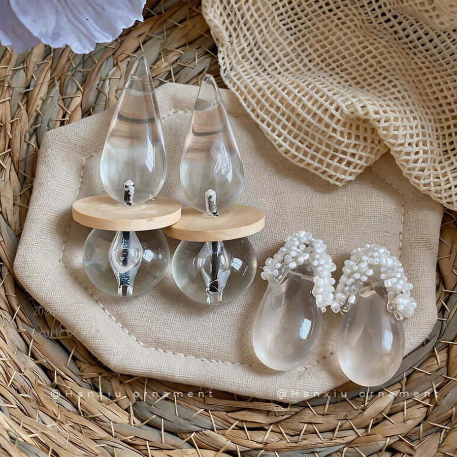Minimalist Resin Teardrop Stud Earrings - view 4