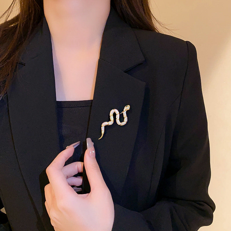 Vintage Letter Lapel Pin Brooch - view 11