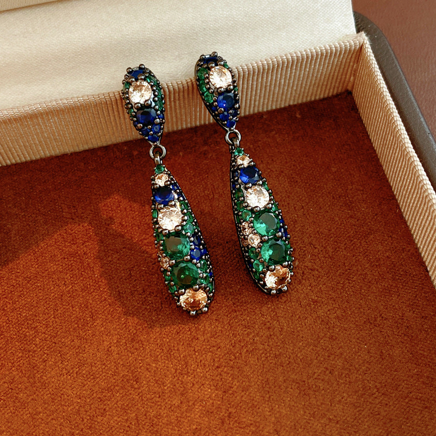 Vintage Resin Statement Earrings - view 11