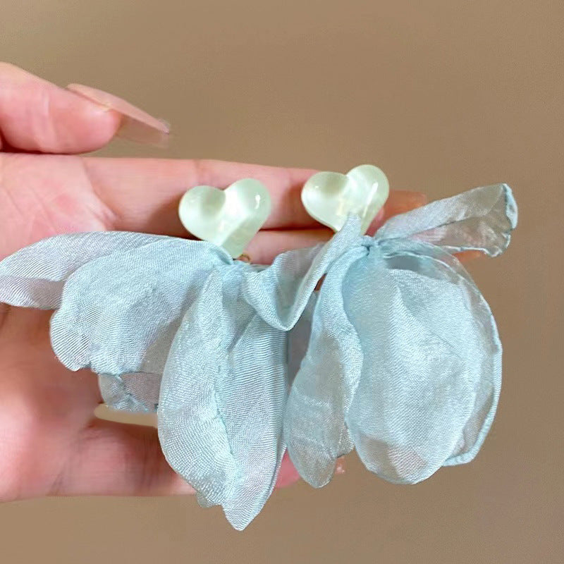 Heart Resin Flower Mesh Stud Earrings - view 6