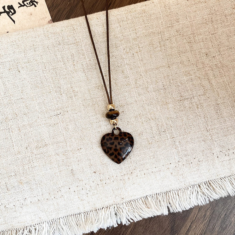 Vintage Stone Glass Pendant Pearl Necklace - view 9
