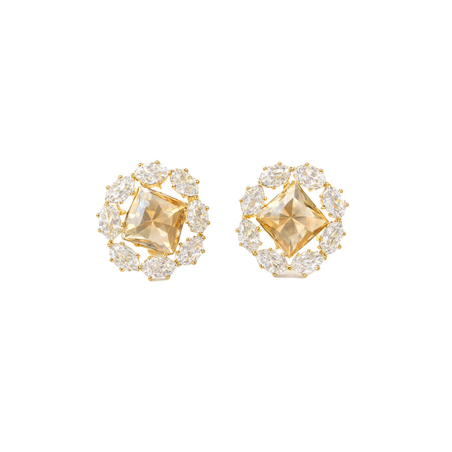 Minimalist Round Zircon Stud Earrings - view 5