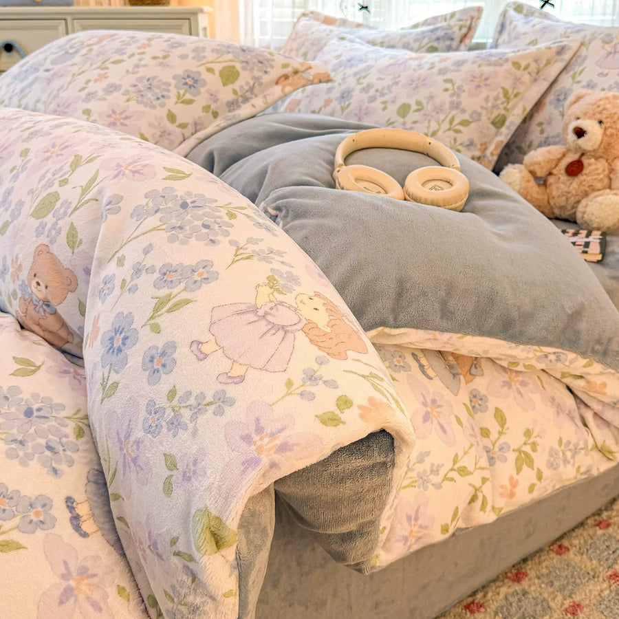 Monica Milk Velvet 4-Piece Winter Bedding Set - view 11