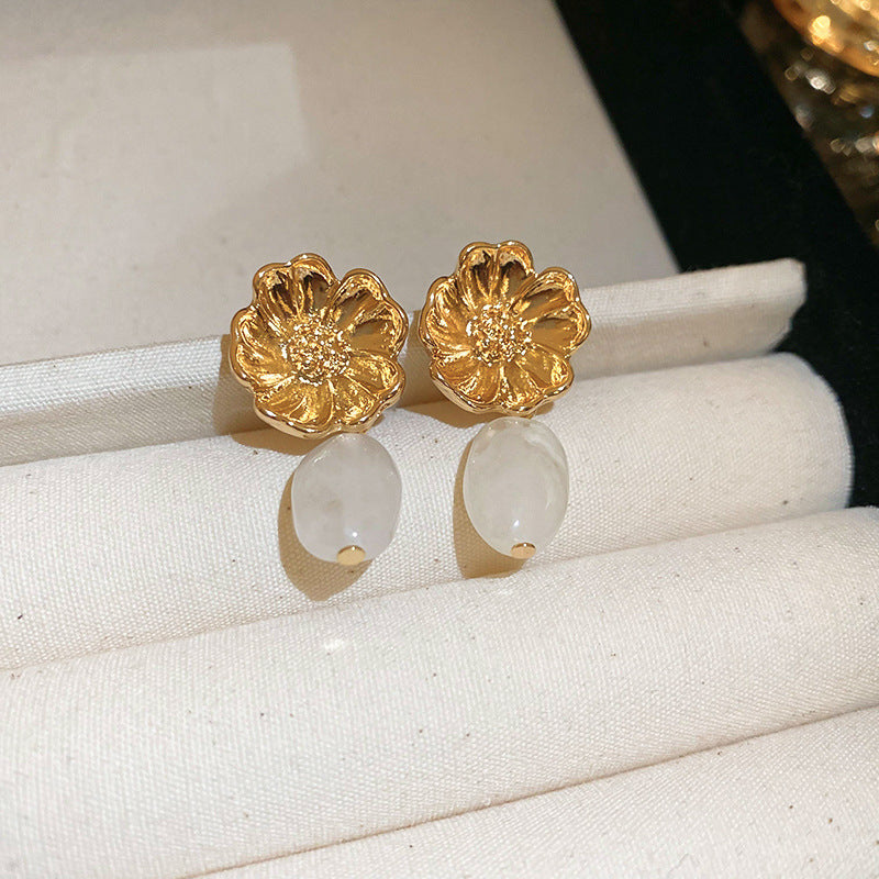 Oversized Geometric Metal Pendant Earrings - view 12
