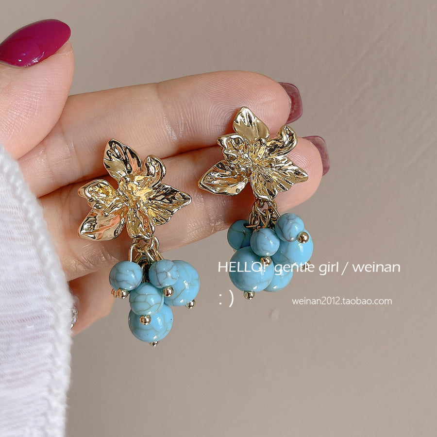 French Metal Flower Stud Earrings - view 6