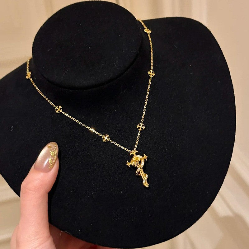Vintage Gold Wing Pendant Necklace - view 7
