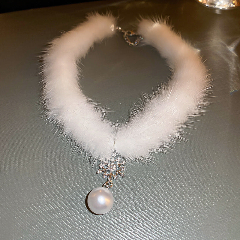 Rhinestone Star Pendant Fuzzy Choker Necklace - view 8
