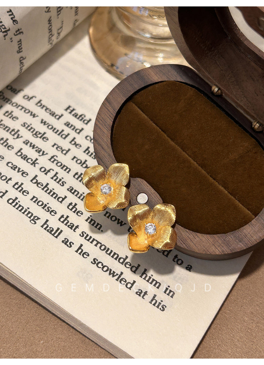 Artistic Zircon Flower Stud Earrings - view 6