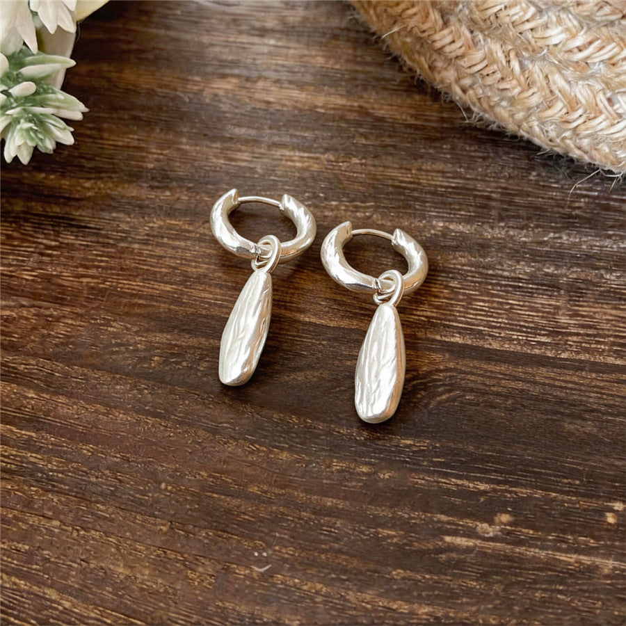 Minimalist Matte Oval Clip-On Earrings - view 6