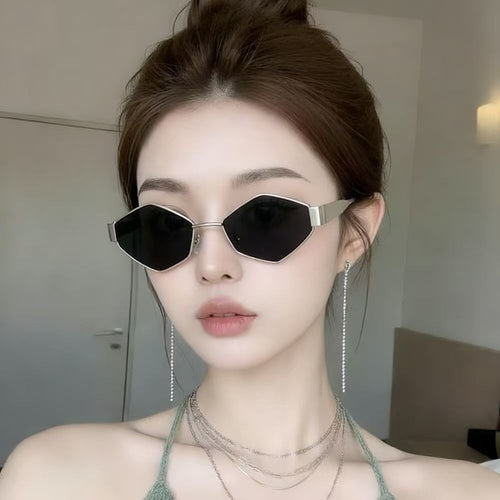 2026 New Quilted Shape Sunglasses Niche Design Style Asymmetric Influencer Street Snap Premium Polygon Sunglasses