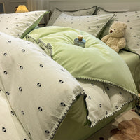 Warm Heart Apple Green / 0.9m Bed - 3-Piece Flat Sheet - Fits 150x200cm Duvet