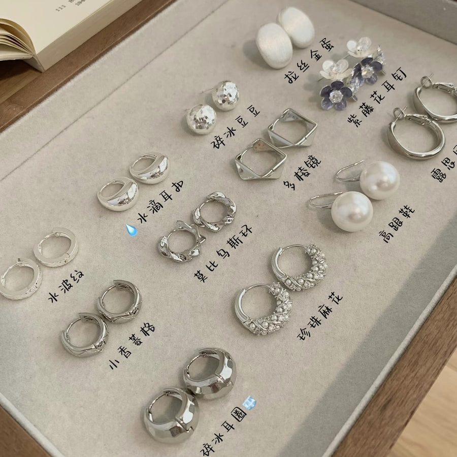 Minimalist Metal Statement Stud Earrings - view 3