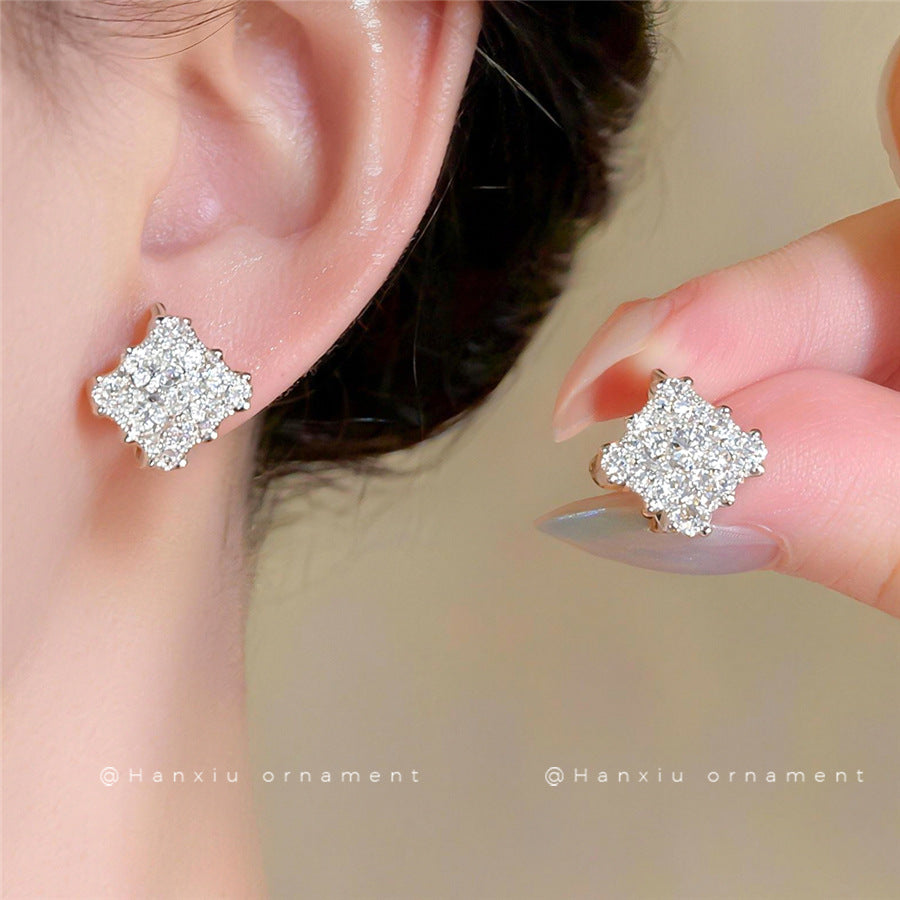 Minimalist Geometric Stone Clip-On Earrings - view 3