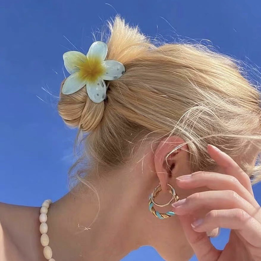 Gradient Frangipani Flower Hair Claw Clip - view 6