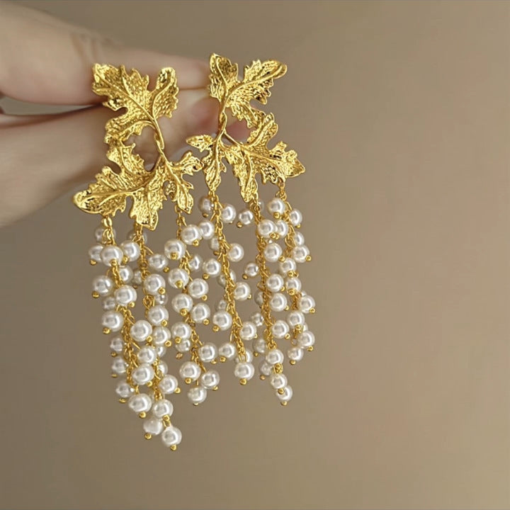 Vintage Twisted C-Shaped Pearl Stud Earrings - view 11