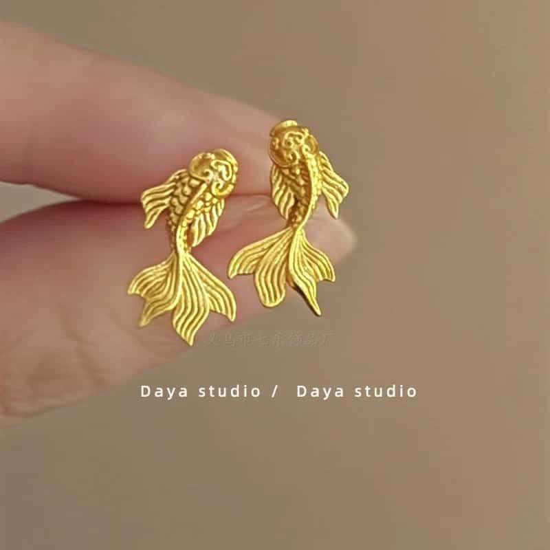 Pearl and Rhinestone Tassel Stud Earrings - view 9