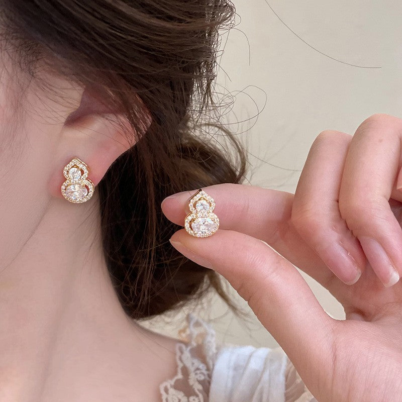 Delicate Round Zircon Stud Earrings - view 4