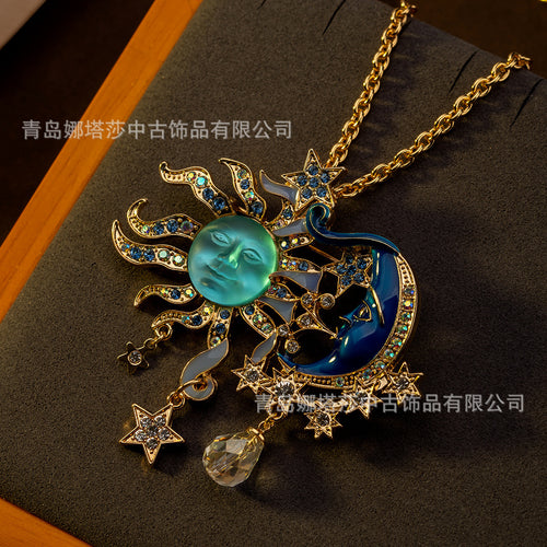 Wholesale Vintage Accessory Height Stock Retro Sunflower Smiley Necklace Western Premium Heavy-Duty Niche Star Month Necklace