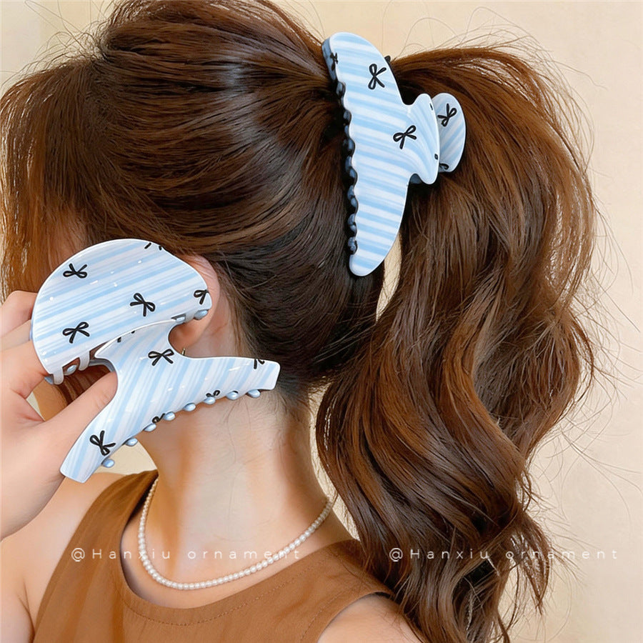 Korean Acrylic Flower Hair Claw Clip - view 2