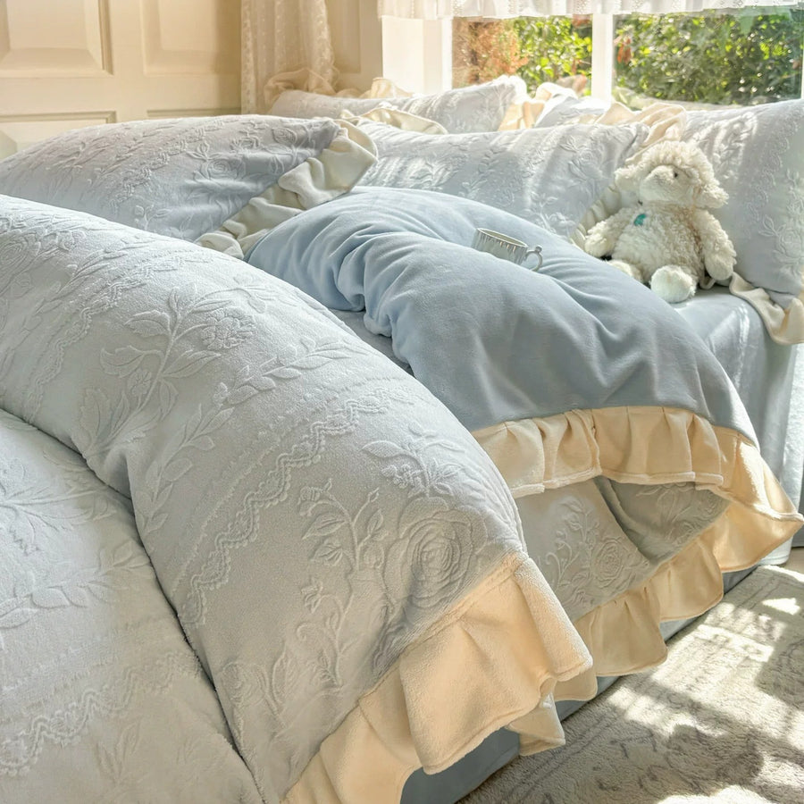 Vine Shadow Pink Milk Fleece 4-Piece Bedding Set with Lace Trim - view 2