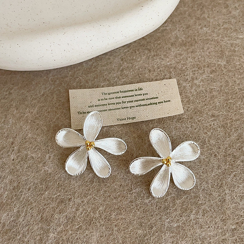 Korean-Style Floral Stud Earrings - view 7