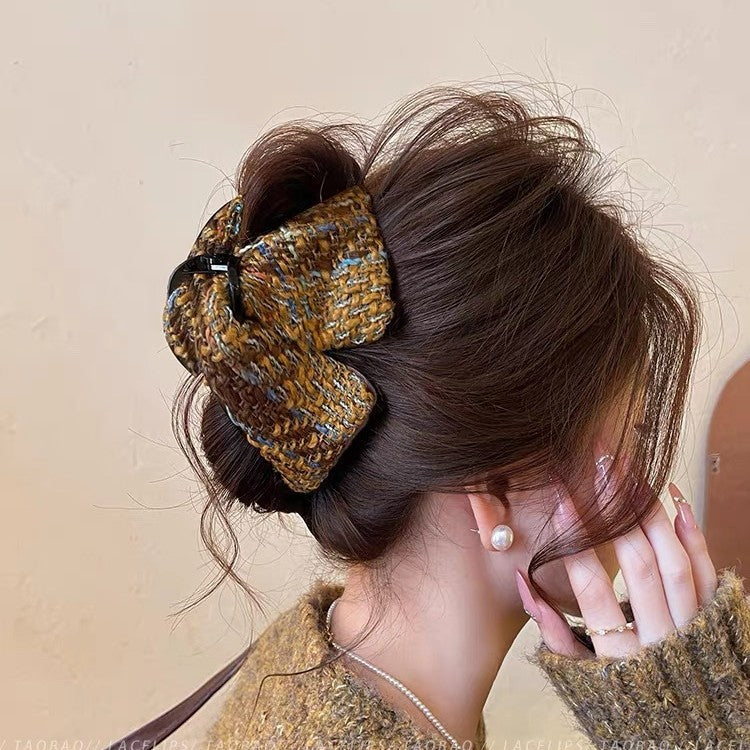 Korean-Style Fabric Triangle Hair Claw Clip - view 2