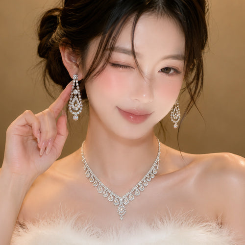 Sparkle Dream Coronation Imperial Breeze Full Diamond Teardrop Jewelry Set Retro Banquet Wedding Necklace Light Luxury Niche Necklace