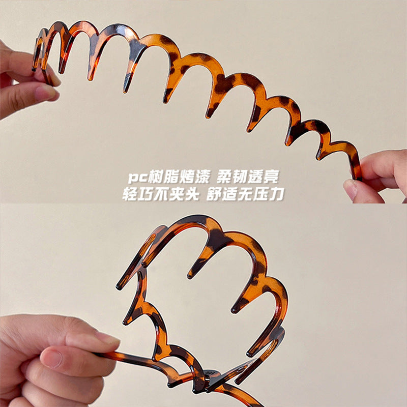 Wavy Tooth Headband for Hair and Face Washing - view 2